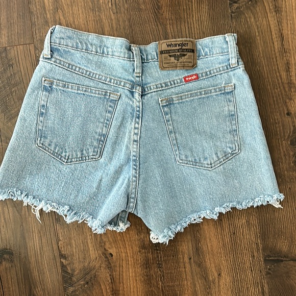 Wrangler Pants - Wrangler light wash cut off shorts size 29
